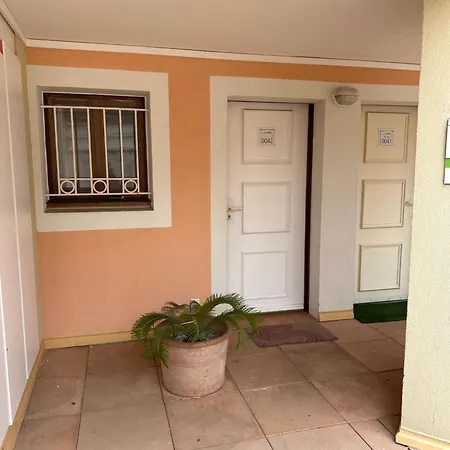 Lägenhet Francia Piscine Tennis A 500m Des Plages De Cannes